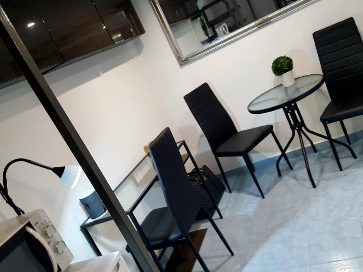 Like Studio City Centrum, Wifi, Terrace ブダペスト エクステリア 写真